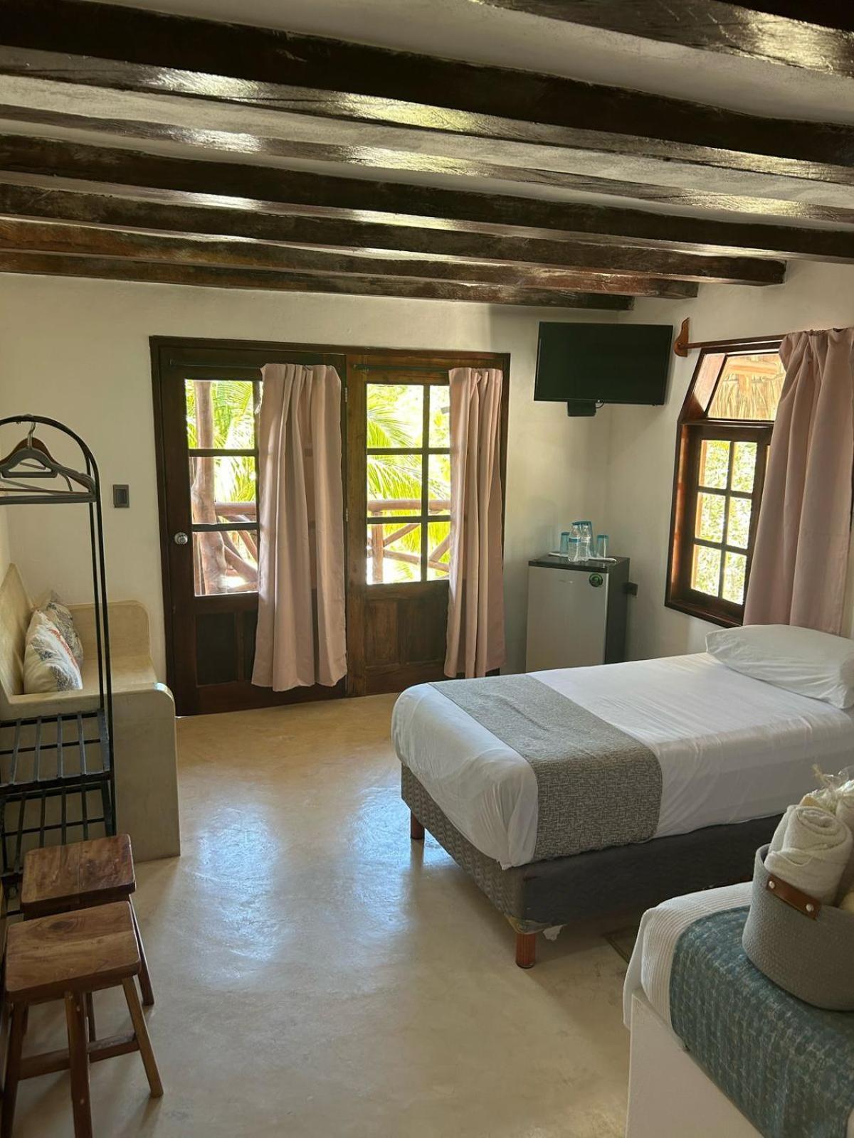 Hotelito Crismi Isla Holbox Exterior photo