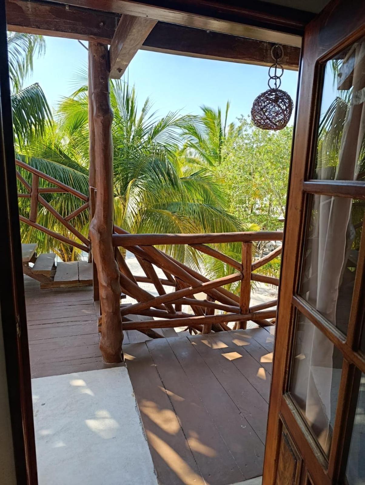 Hotelito Crismi Isla Holbox Exterior photo